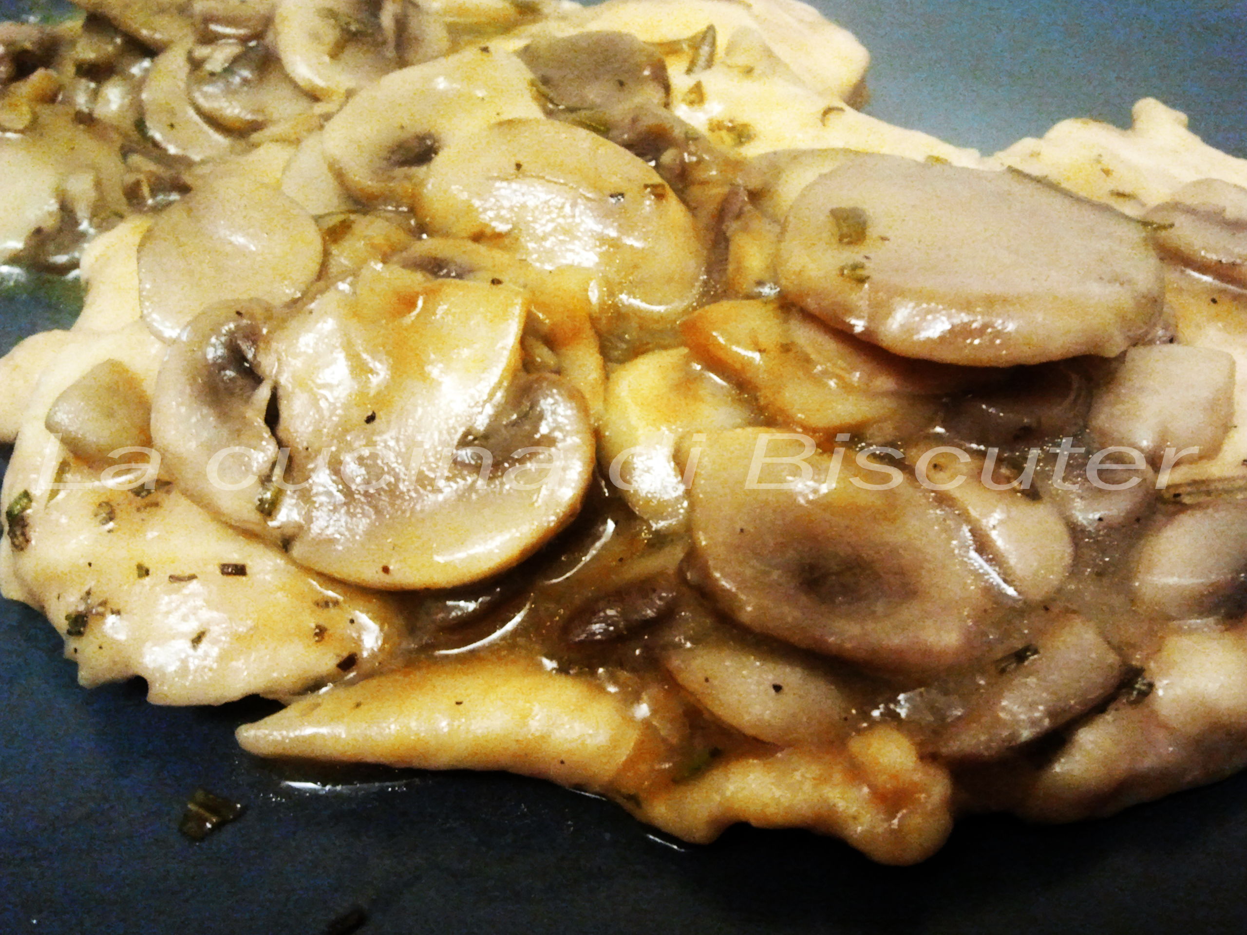 Scaloppine di pollo ai funghi