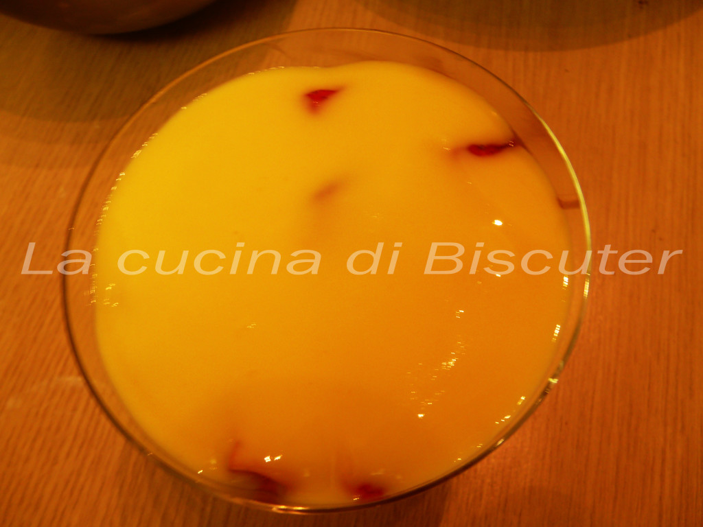 Coppa fragole crema e cioccolato _19