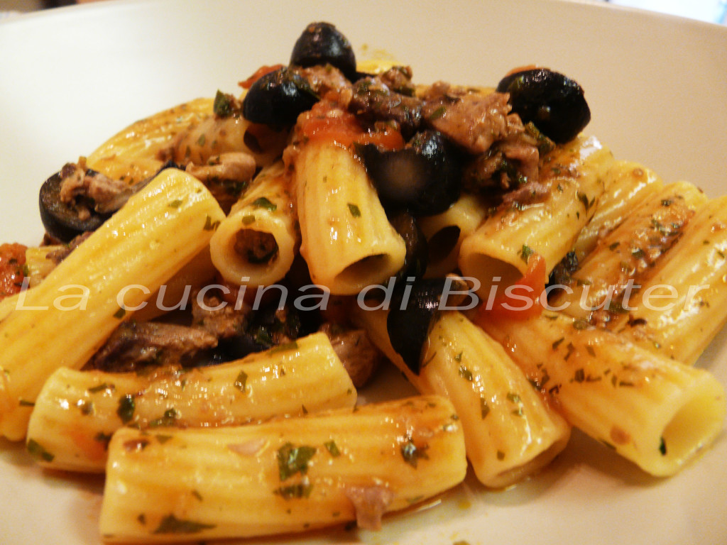 Pasta al tonno fresco -