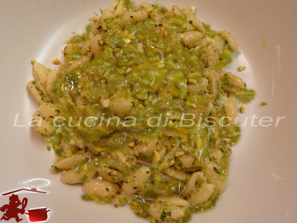 Gnocchetti sardi al pesto di pistacchio