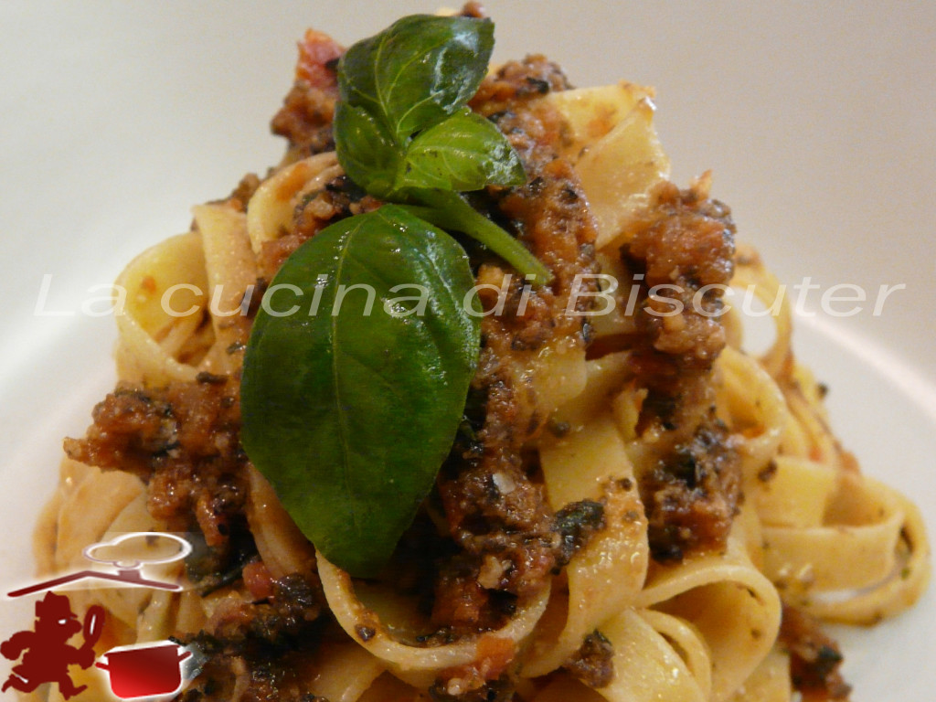 Tagliatelle al pesto di pilarda --